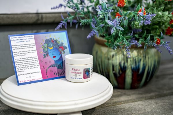 Divine Radiance Facial Cream - Image 2